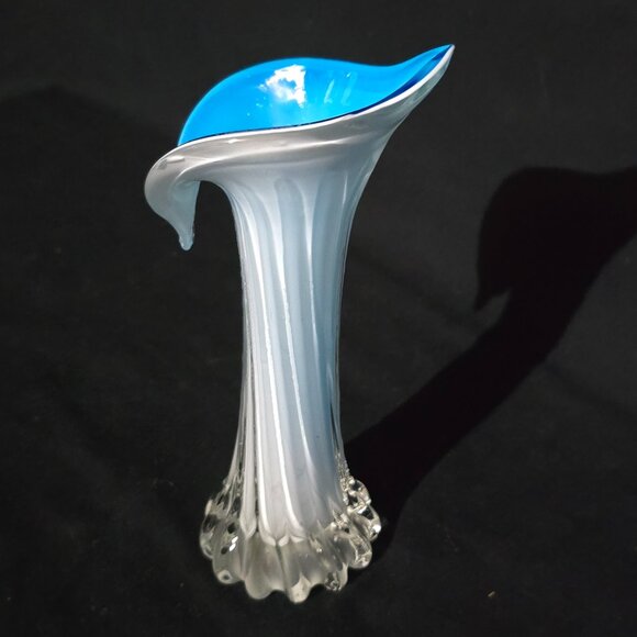 Vtg Hand Blown Art Glass Jack in the Pulpit Blue White Clear Vase 3 1/2"x7 1/2" - Picture 3 of 7